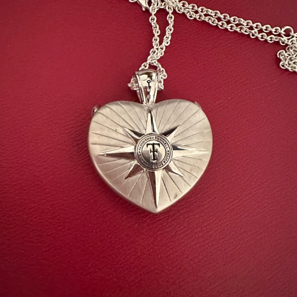 Theo Fennell Devil Heart Pendant Necklace - Picture 3 of 3